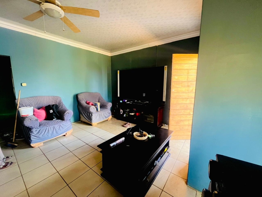 4 Bedroom Property for Sale in Grasslands Free State